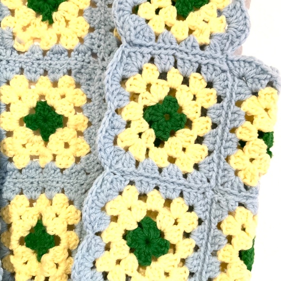 VINTAGE Grannycore Square Knit Sweater Vest Mint Condition - Picture 3 of 7